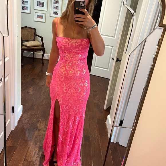 Windsor Dresses & Skirts - WINDSOR Pink Sequin Dress